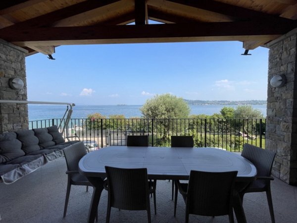 casa indipendente in affitto a San Felice del Benaco