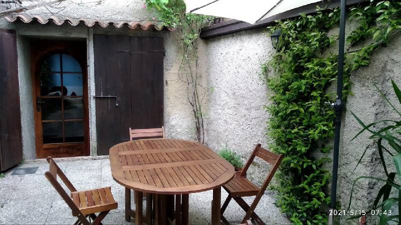 casa indipendente in affitto a San Felice del Benaco in zona Portese