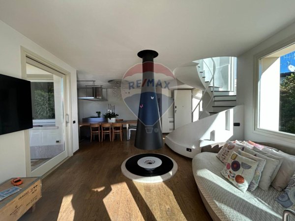 casa indipendente in affitto a San Felice del Benaco