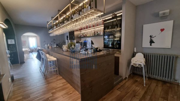 negozio in affitto a San Felice del Benaco