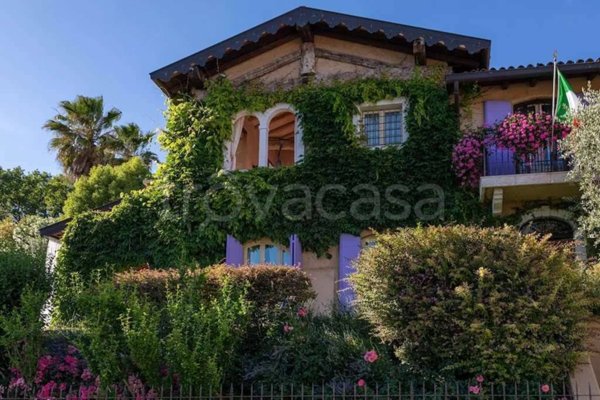 casa indipendente in affitto a San Felice del Benaco
