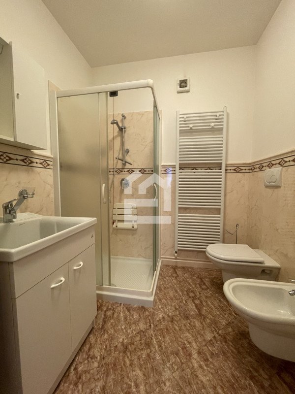 casa indipendente in affitto a San Felice del Benaco