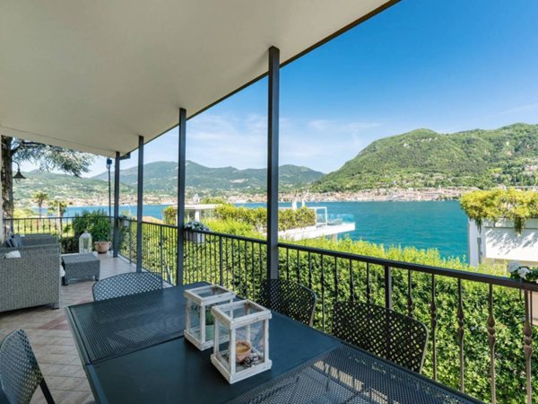 casa indipendente in affitto a San Felice del Benaco in zona Portese