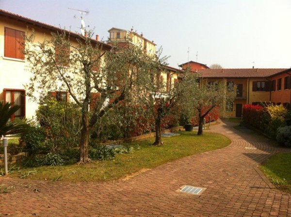 appartamento in affitto a San Felice del Benaco in zona Portese