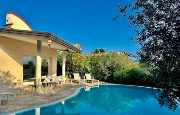 casa indipendente in affitto a San Felice del Benaco