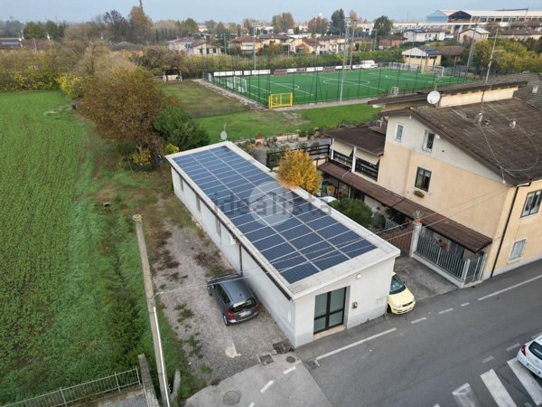 capannone in affitto a San Zeno Naviglio