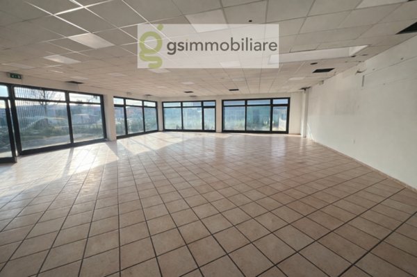 negozio in affitto a San Zeno Naviglio