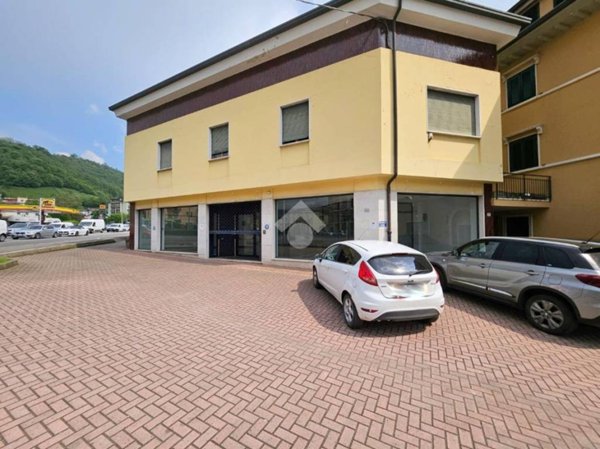 negozio in affitto a Sarezzo