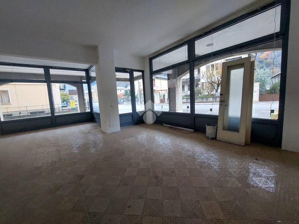 negozio in affitto a Sarezzo