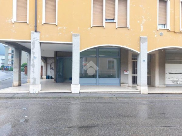 negozio in affitto a Sarezzo in zona Ponte Zanano