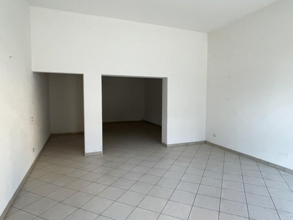 locale commerciale in affitto a Saviore dell'Adamello in zona Ponte