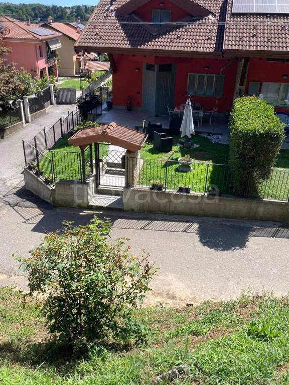 casa indipendente in affitto a Saviore dell'Adamello in zona Valle