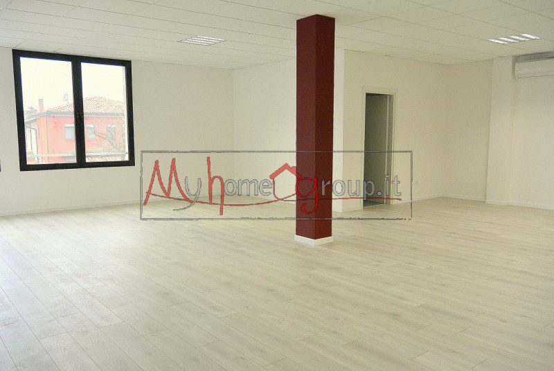 ufficio in affitto a Saviore dell'Adamello in zona Ponte