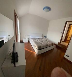 appartamento in affitto a Sirmione
