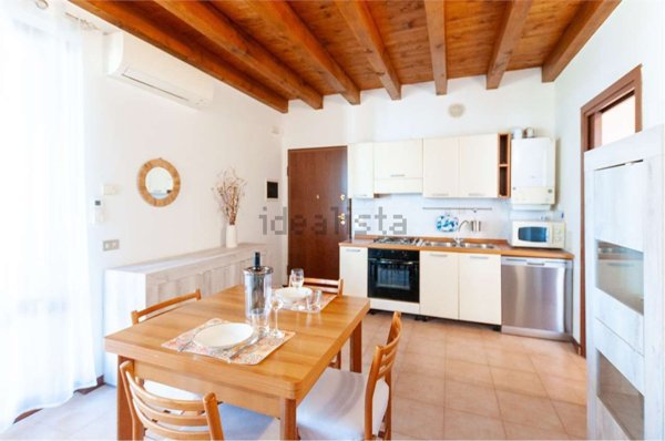 appartamento in affitto a Sirmione