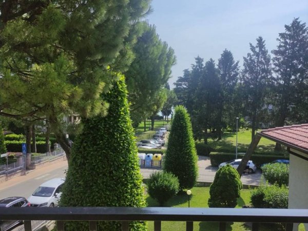 appartamento in affitto a Sirmione in zona Colombare