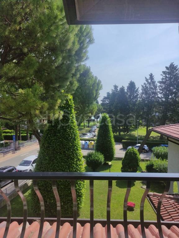 appartamento in affitto a Sirmione in zona Colombare