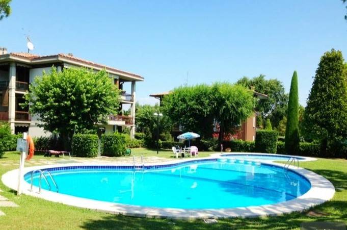 appartamento in affitto a Sirmione in zona Colombare
