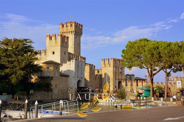 appartamento in affitto a Sirmione