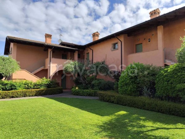 appartamento in affitto a Sirmione