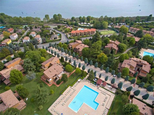 appartamento in affitto a Sirmione