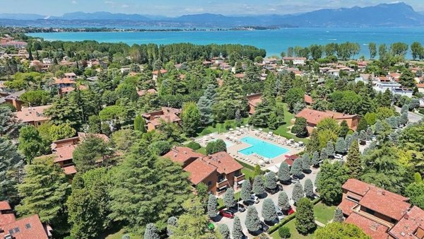 appartamento in affitto a Sirmione in zona Colombare
