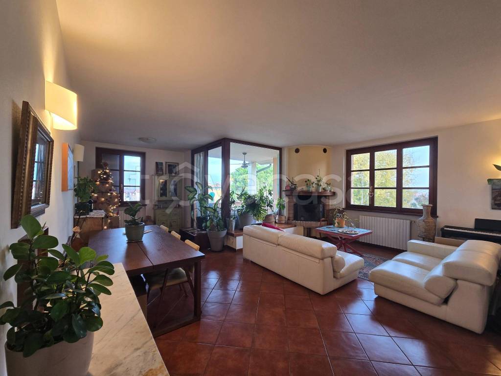 appartamento in affitto a Sirmione in zona Lugana