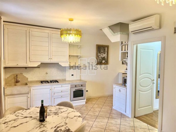 appartamento in affitto a Sirmione