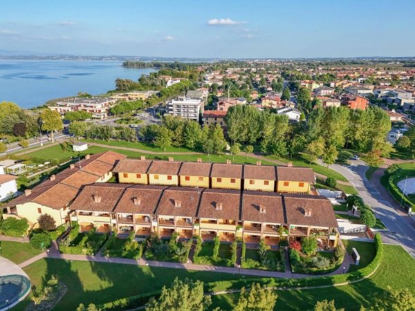 appartamento in affitto a Sirmione in zona Lugana