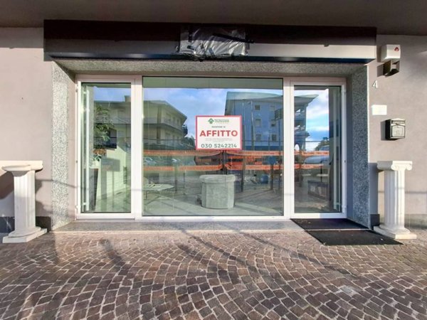 appartamento in affitto a Sirmione in zona Colombare