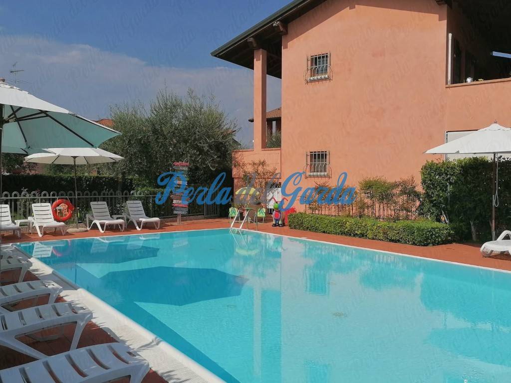 appartamento in affitto a Sirmione