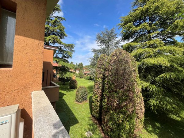 appartamento in affitto a Sirmione