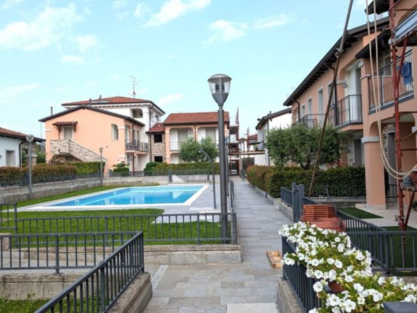 appartamento in affitto a Sirmione