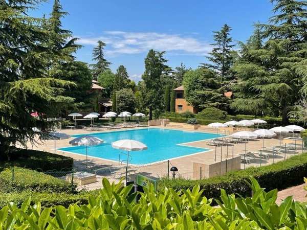 appartamento in affitto a Sirmione in zona Taffella