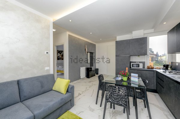 appartamento in affitto a Sirmione in zona Colombare