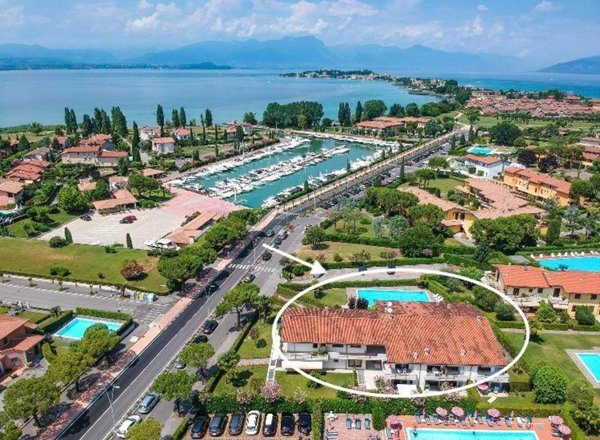 appartamento in affitto a Sirmione in zona Colombare