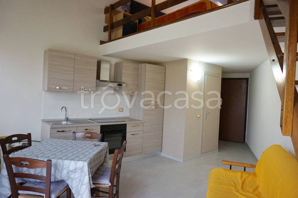appartamento in affitto a Sirmione in zona Lugana