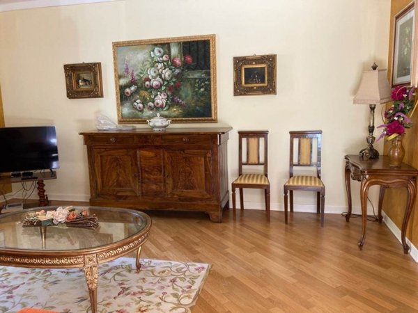 appartamento in affitto a Sirmione
