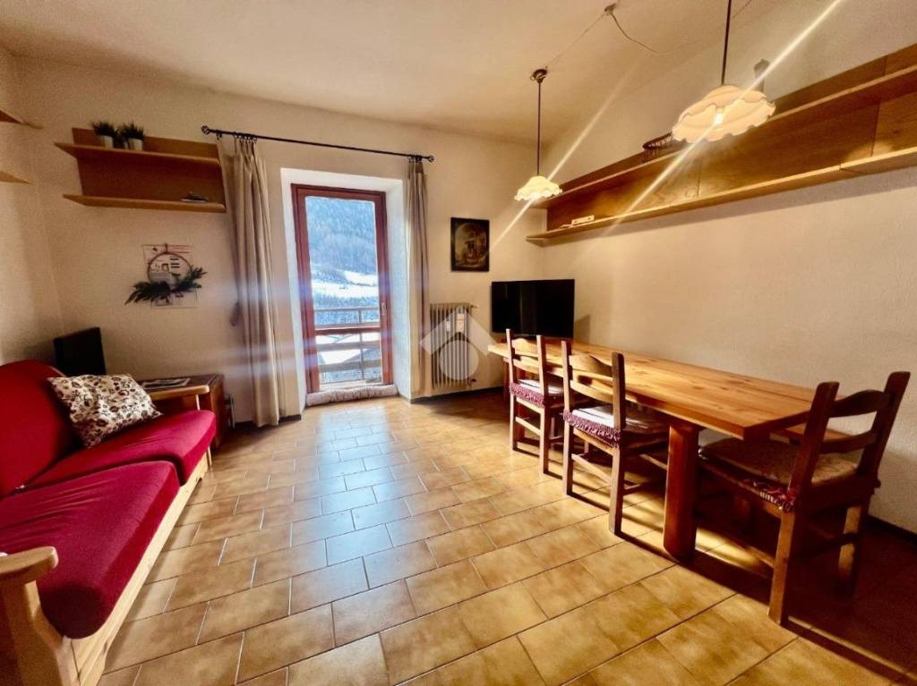 appartamento in affitto a Temù in zona Pontagna