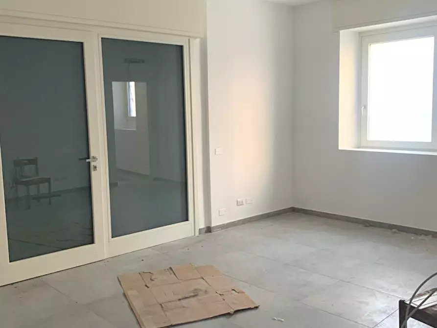 ufficio in affitto a Toscolano-Maderno in zona Maderno