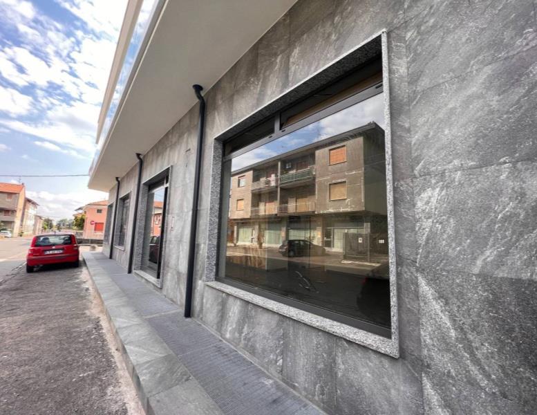 negozio in affitto a Toscolano-Maderno in zona Maderno