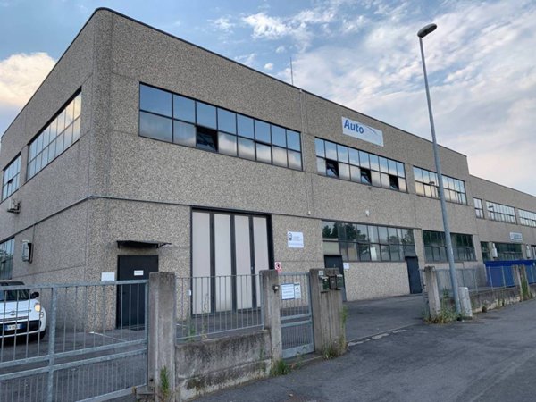 locale commerciale in affitto a Travagliato