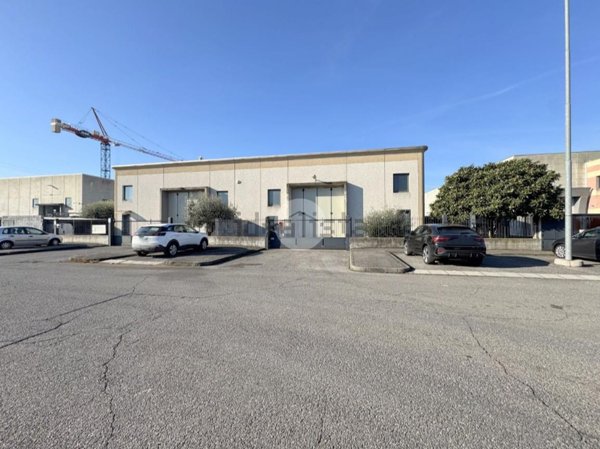 locale commerciale in affitto a Travagliato