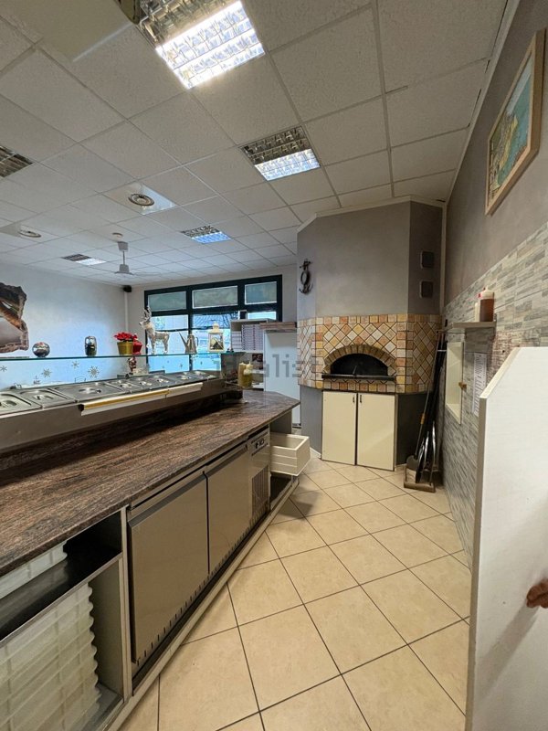 negozio in affitto a Travagliato