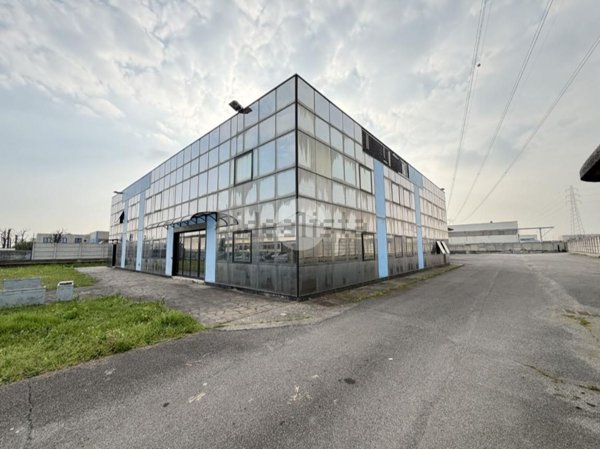 locale commerciale in affitto a Travagliato