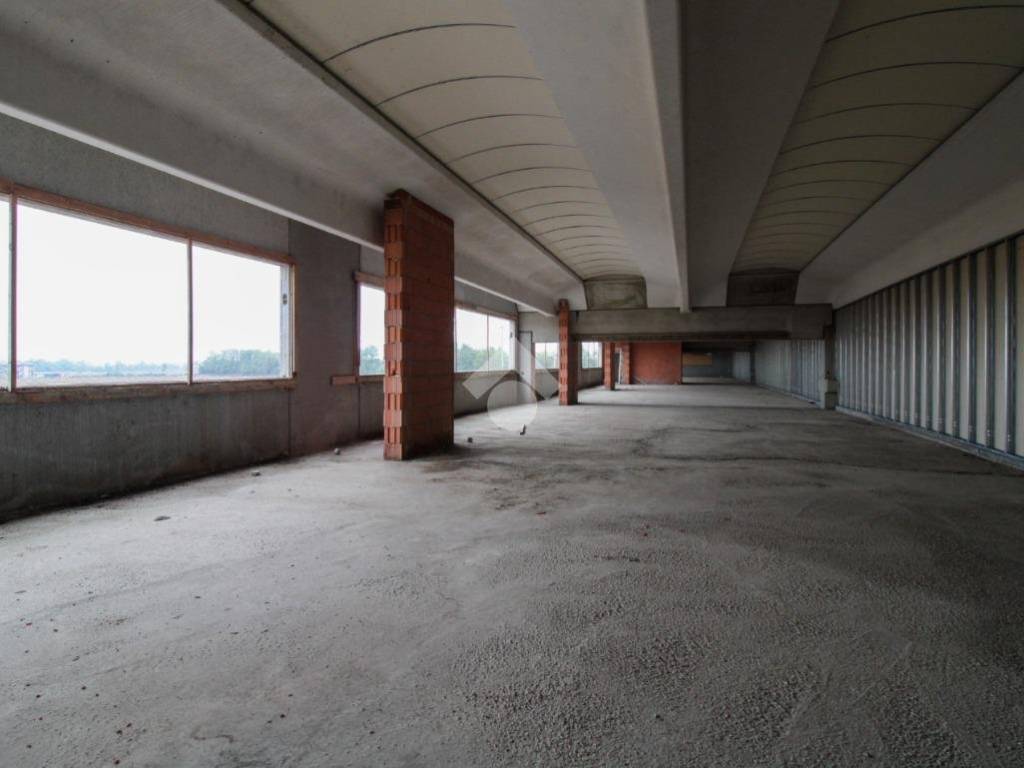 ufficio in affitto ad Urago d'Oglio