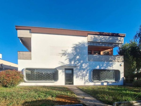 negozio in affitto a Verolanuova