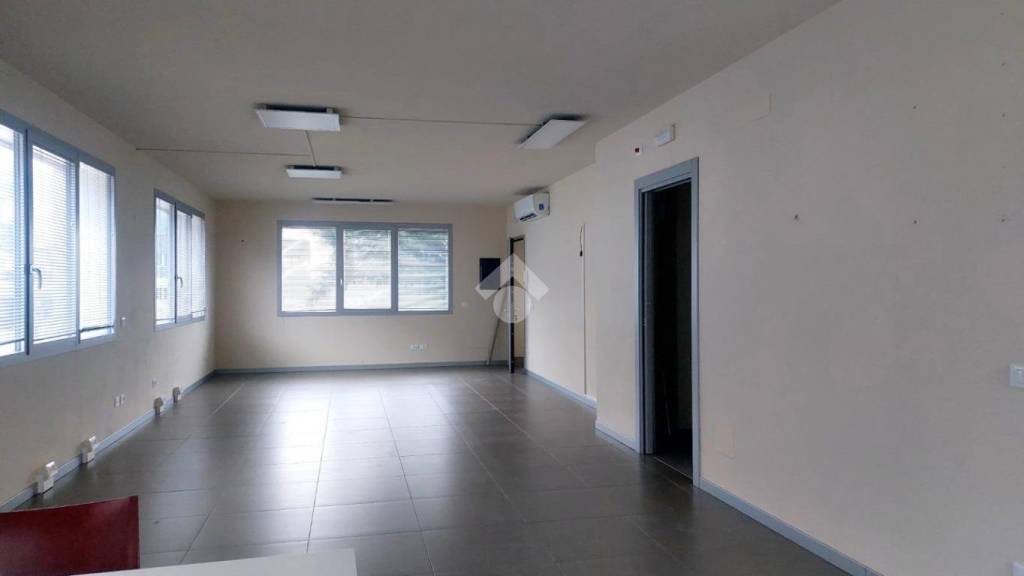 ufficio in affitto a Villa Carcina in zona Carcina