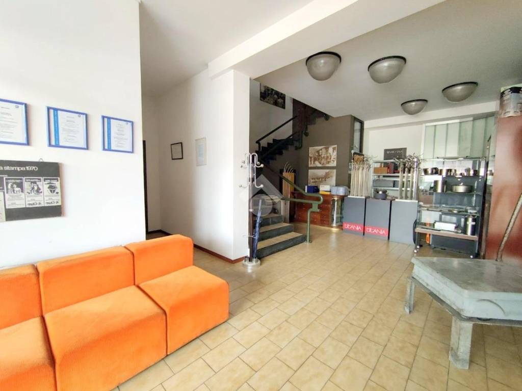 ufficio in affitto a Villa Carcina in zona Carcina