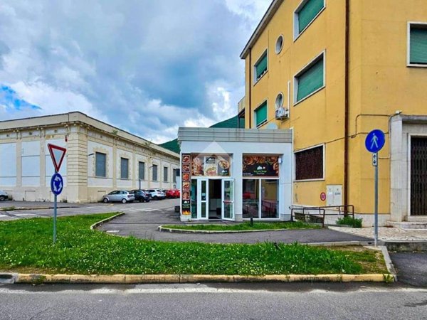 negozio in affitto a Villanuova sul Clisi